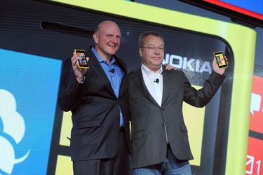 Stephen Elopin ja Steve Ballmerin avoin kirje Nokia-kaupasta